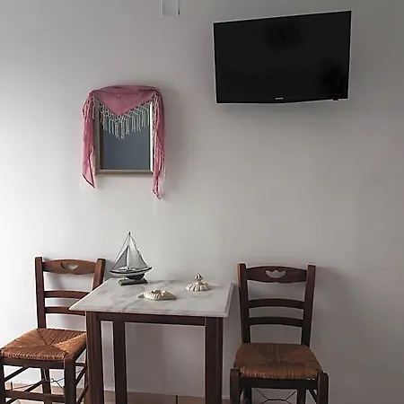 Manos Отель Vari (Syros)