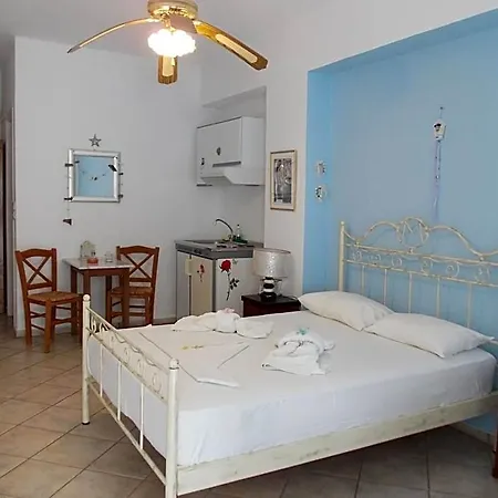Manos Hotel 3*